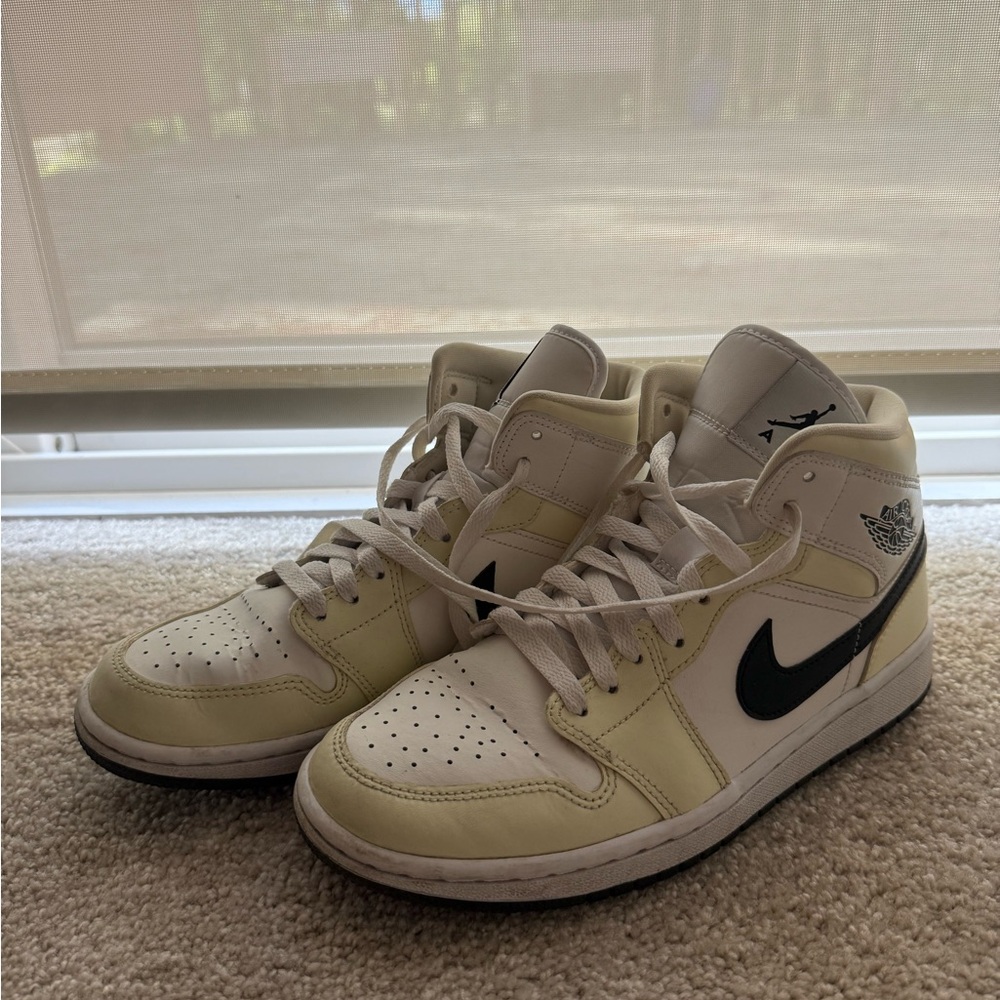 Nike Jordan 1 Mid Coconut Milk Women’s 8